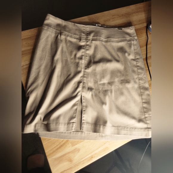 Suede Guess Skirt Size 31" - Picture 1 of 8